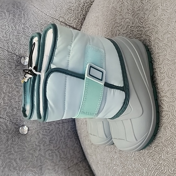 Cat & Jack Warm Waterproof Winter Boots, NWT, Size Little Kids 8 - Picture 3 of 8